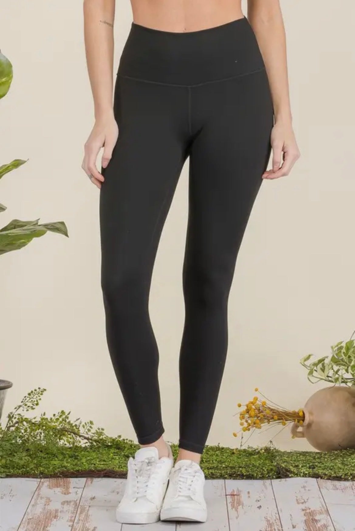 THE BEST BUTTER BLACK LEGGINGS