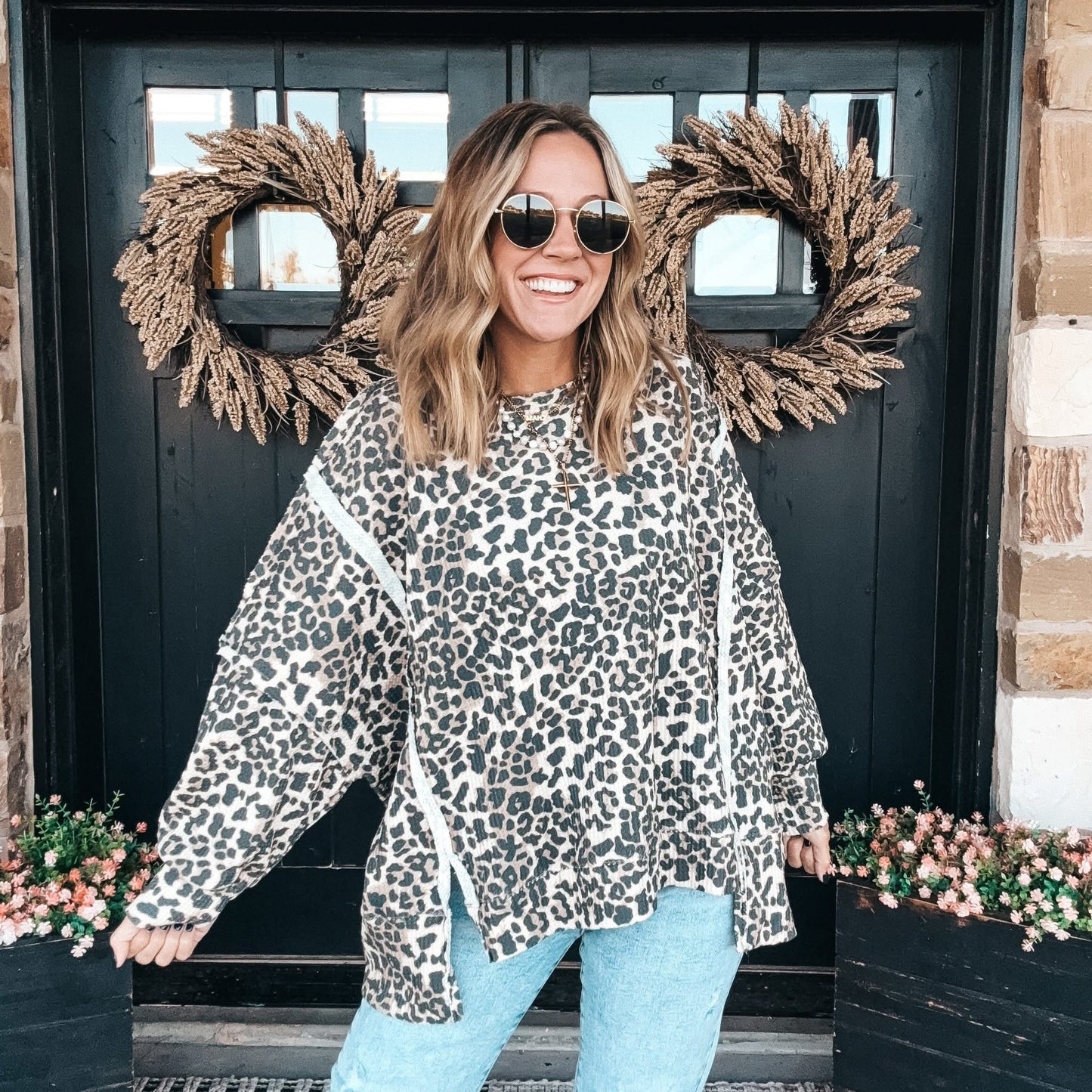 OVERSIZED LEOPARD WAFFLE TOP