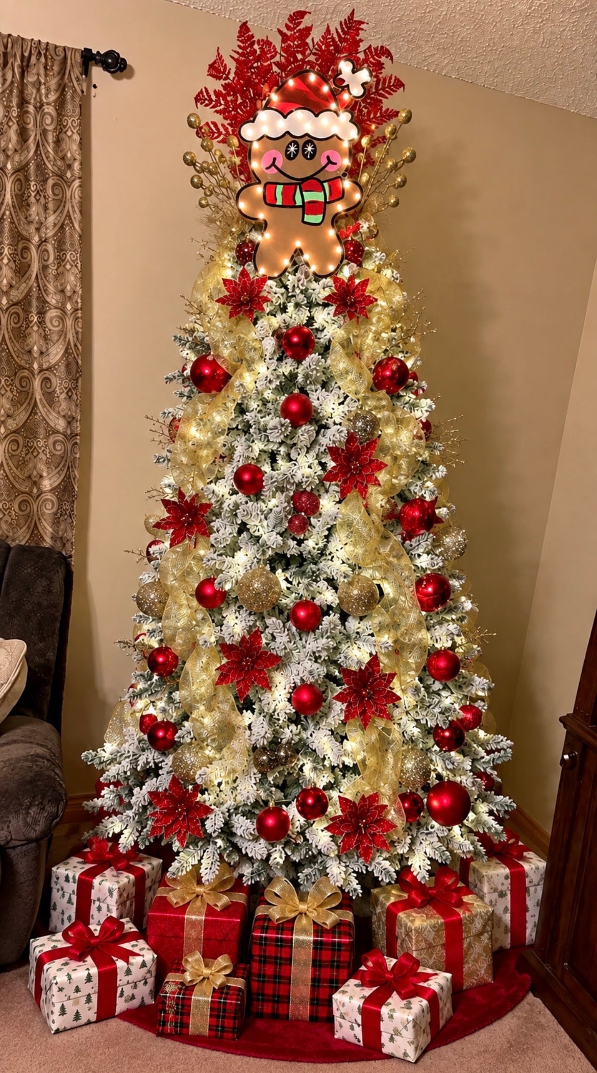 CHRISTMAS TREE TOPPER