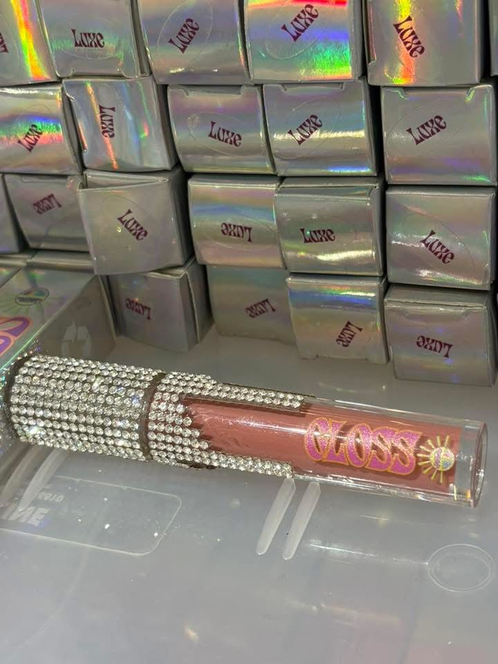 LIP GLOSS