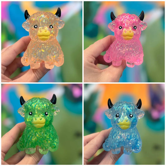 GLITTER HIGHLAND COW SQUISHY