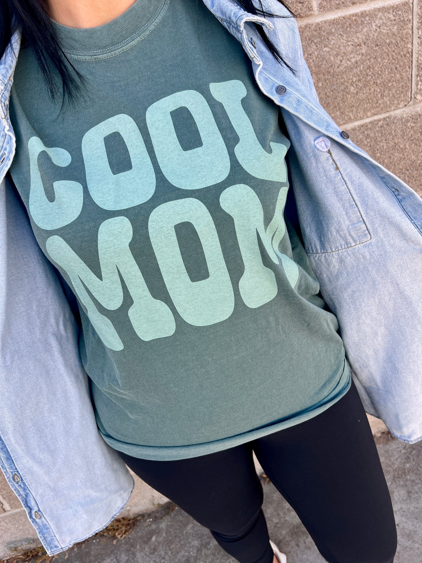 COOL MOM TEE