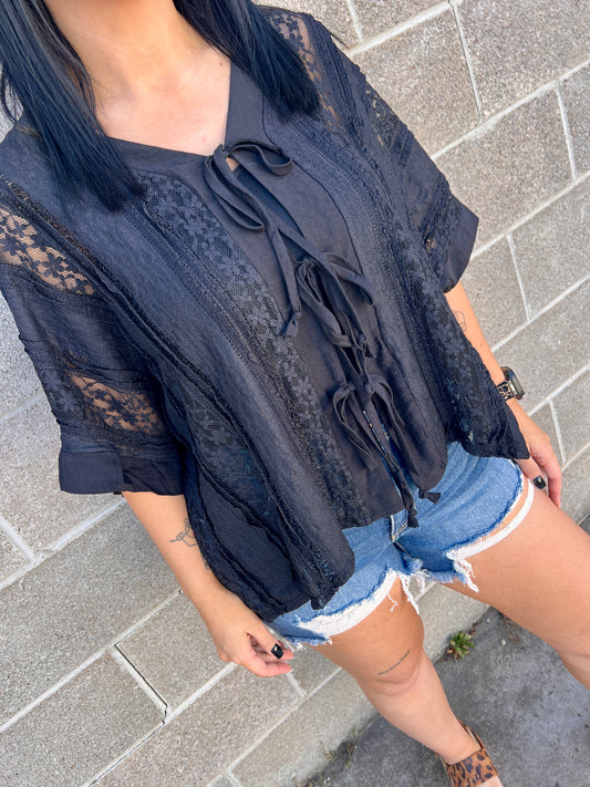 OVERSIZED FRONT TIE LACE TOPS