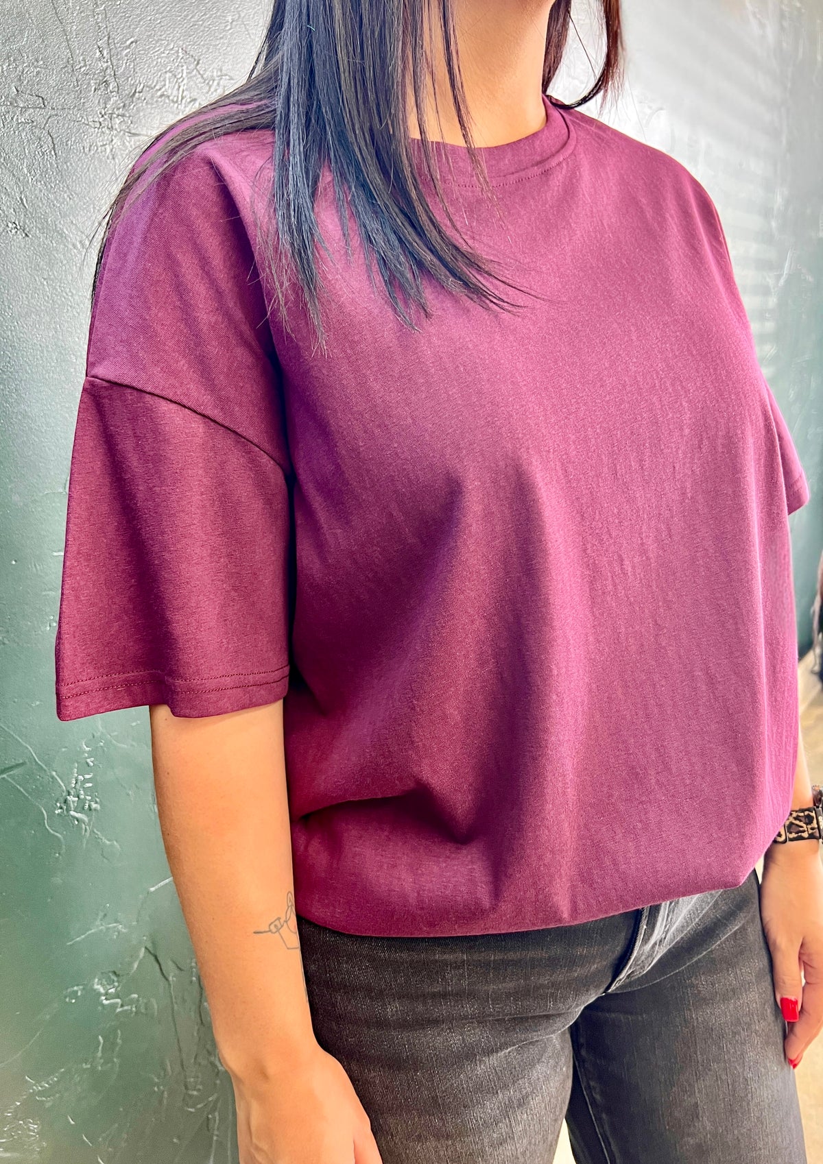PLUM BOYFRIEND TEE