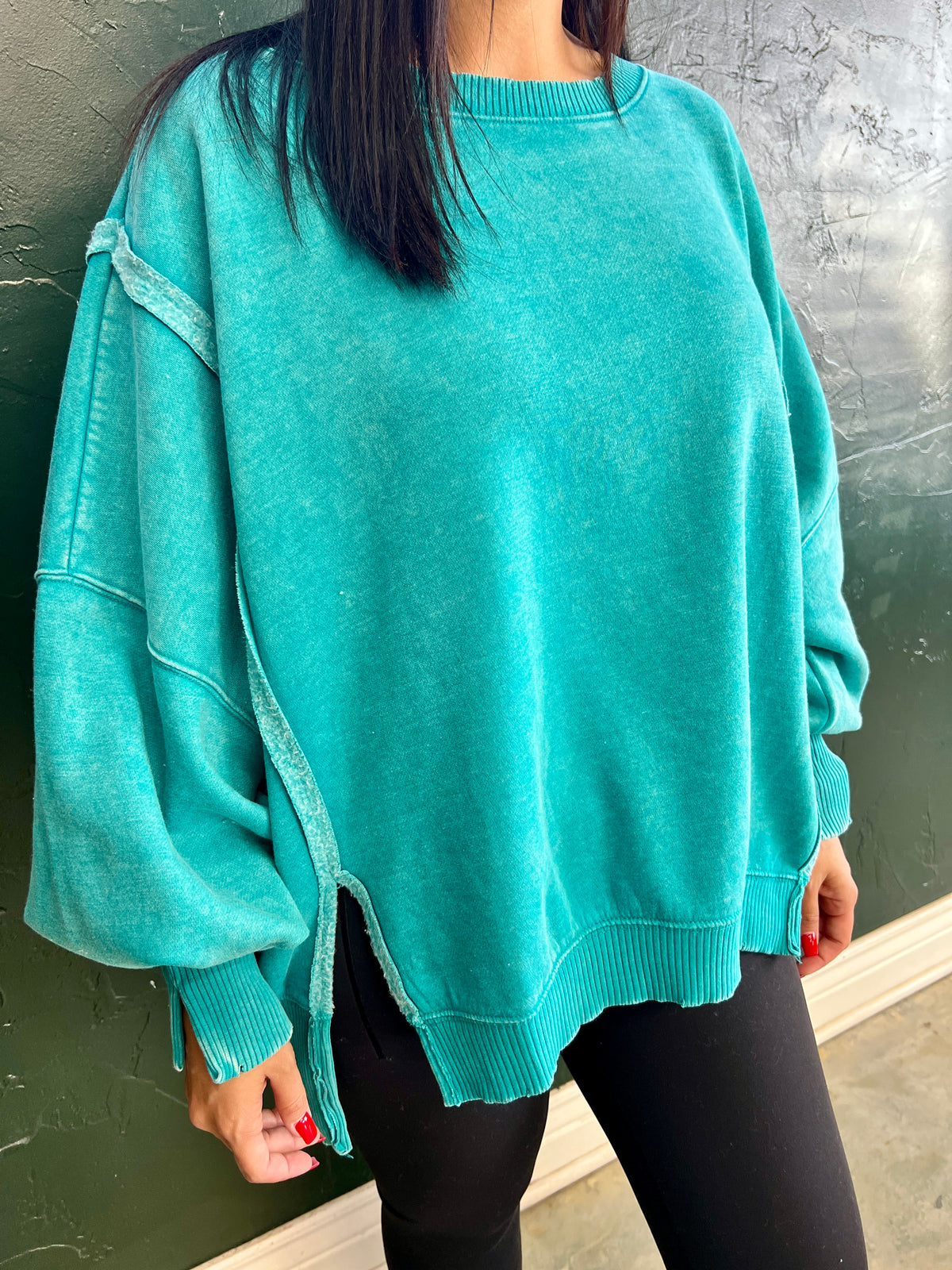 OVERSIZED ACID WASH BATWING SWEATSHIRTS