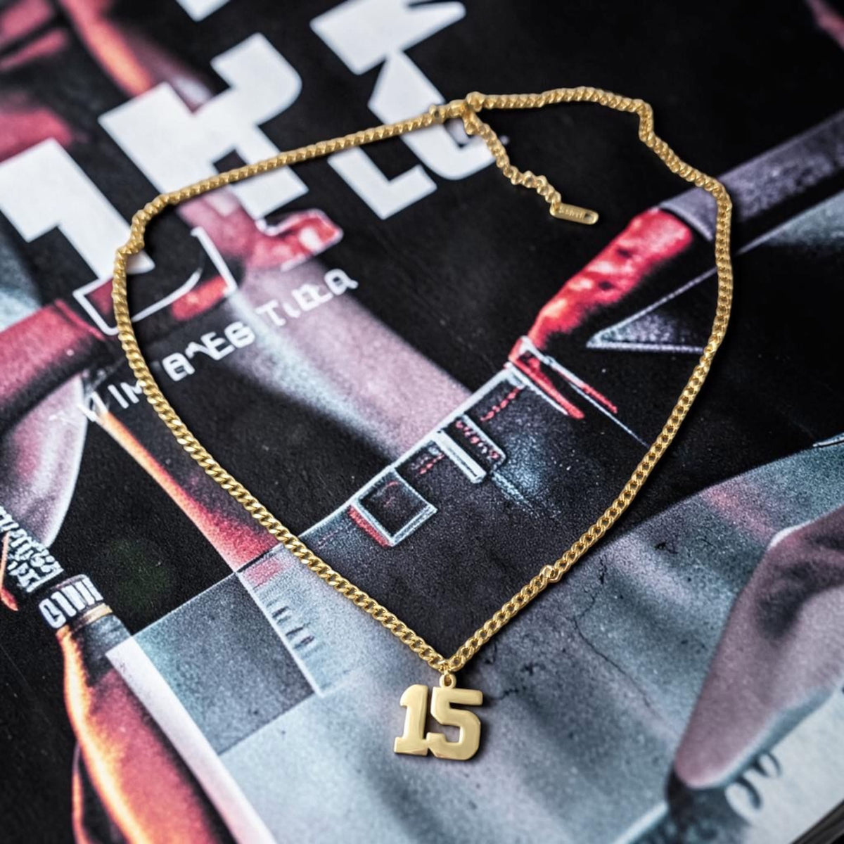 VARSITY NECKLACE
