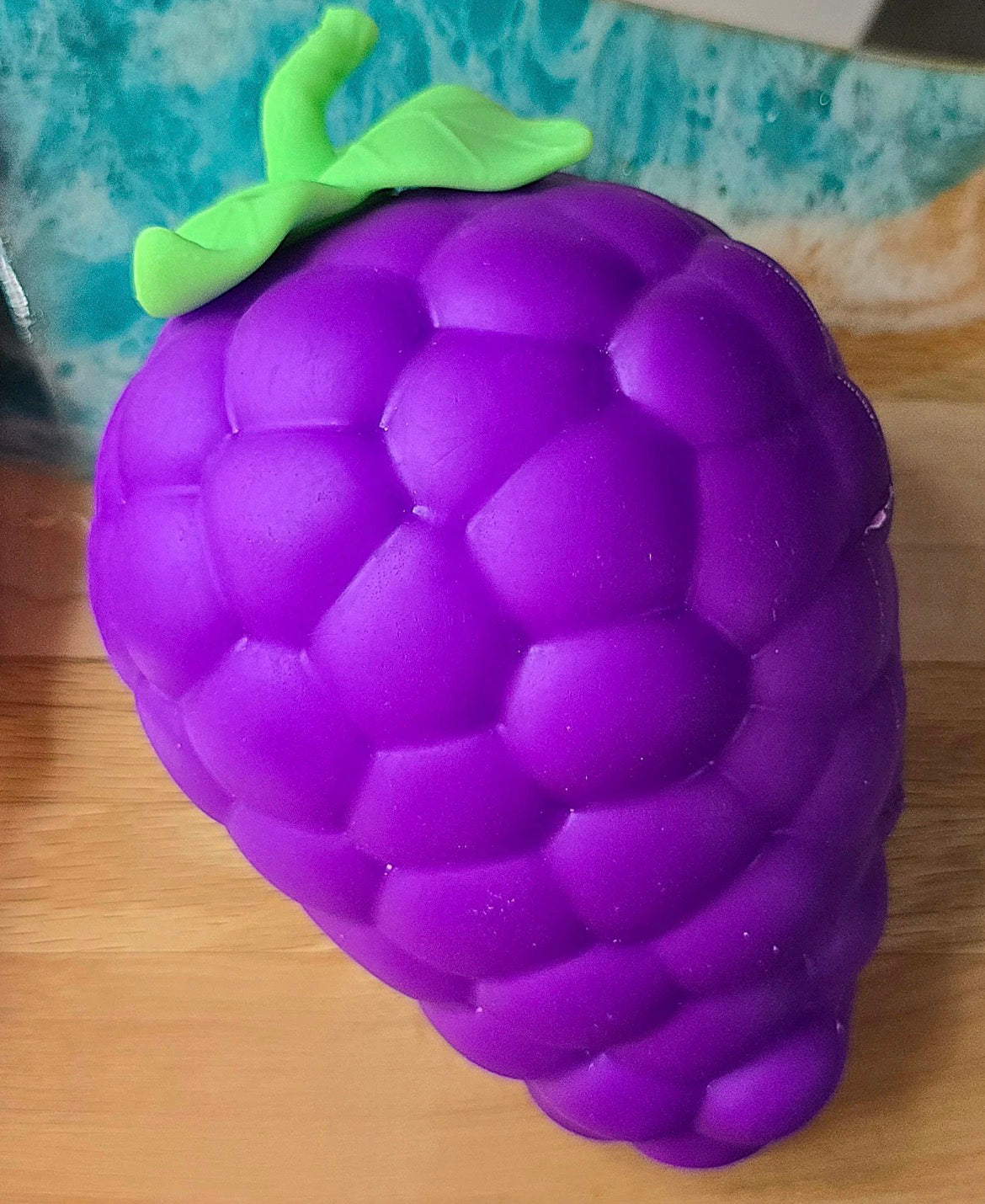 JUMBO GRAPE SQUISHY