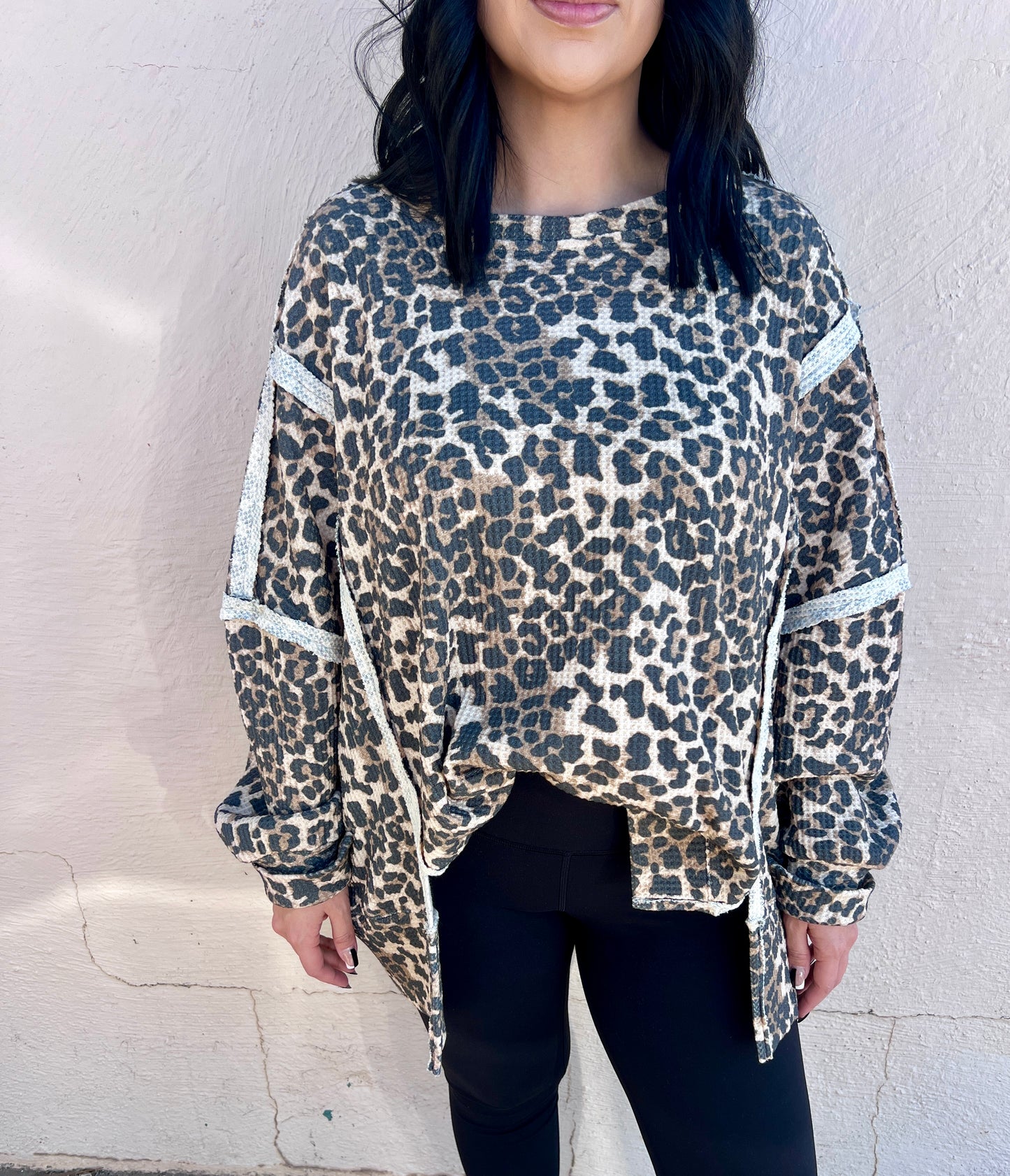 OVERSIZED LEOPARD WAFFLE TOP