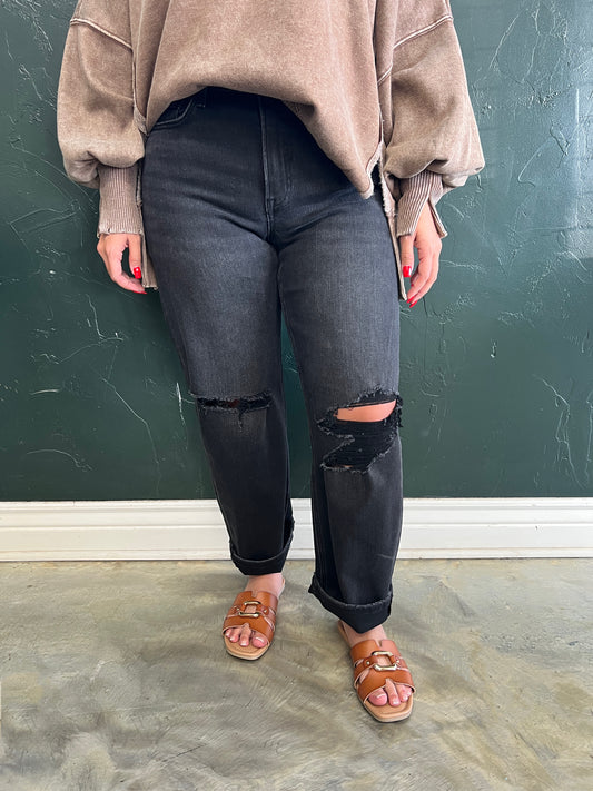 BLACK BARREL DENIM JEANS