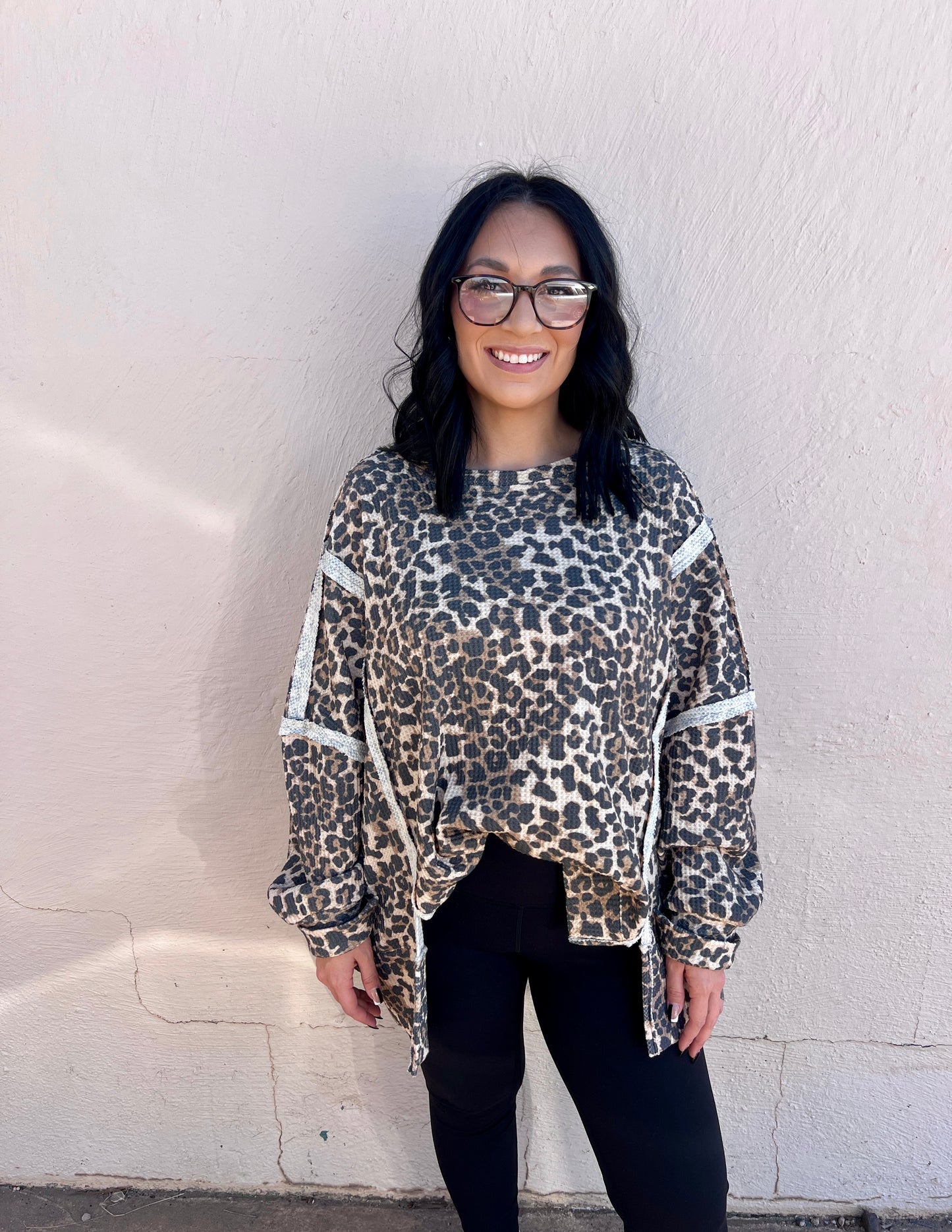OVERSIZED LEOPARD WAFFLE TOP