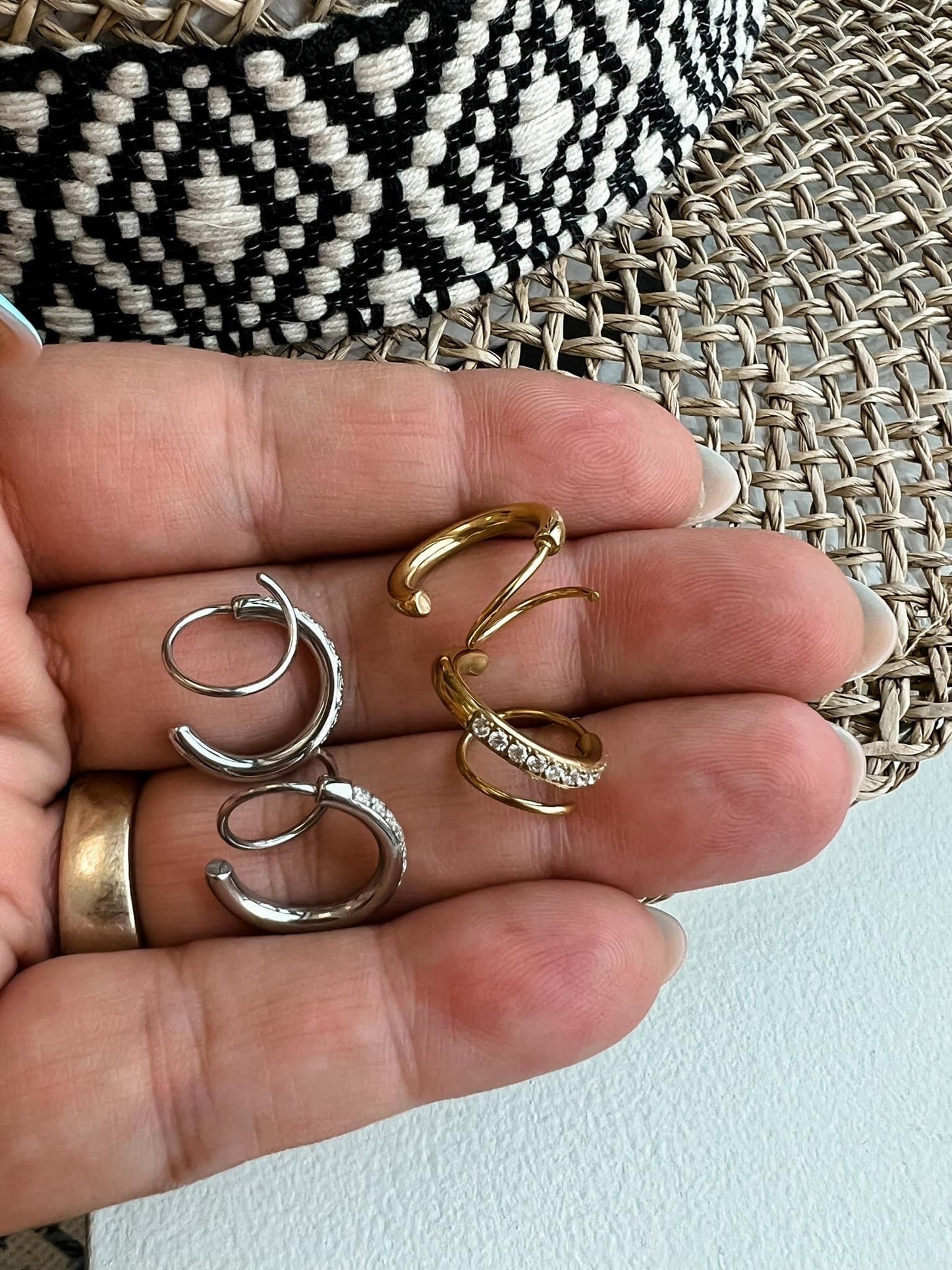 DOUBLE HOOP DIAMOND EARRING